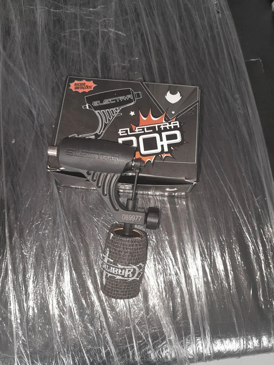 Vendo kit completo de tatuagem com maca e impressoura termica  - Foto 2
