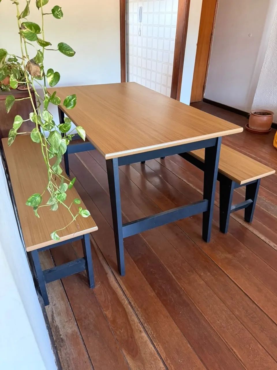 Mesa de Jantar com bancos - Foto 3