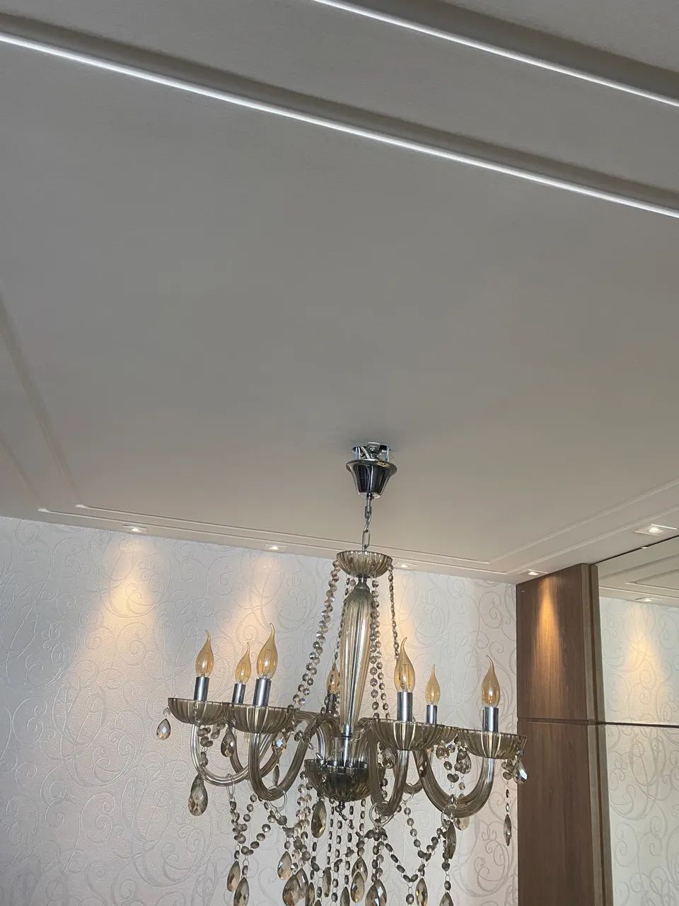 Lustre de cristal para sala.