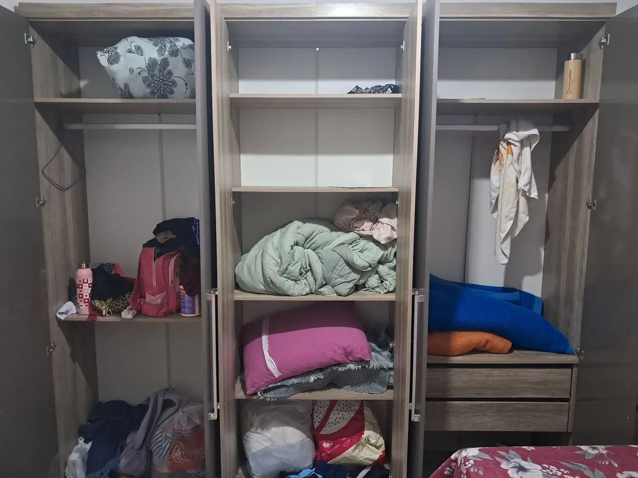 Guarda roupa 6 portas - Foto 3