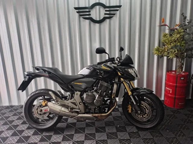 HORNET 600 