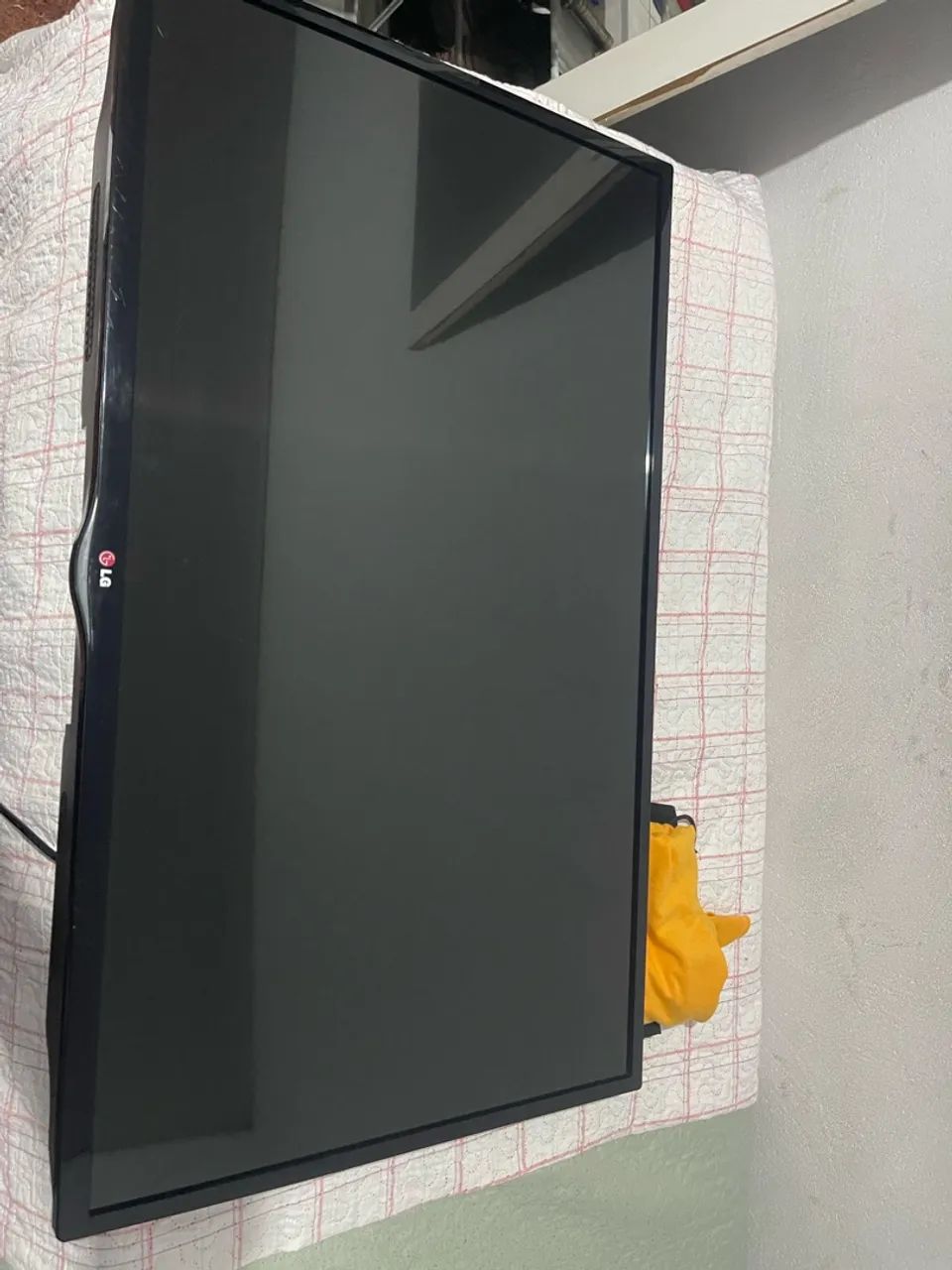 Vendo uma tv 42 polegadas 
