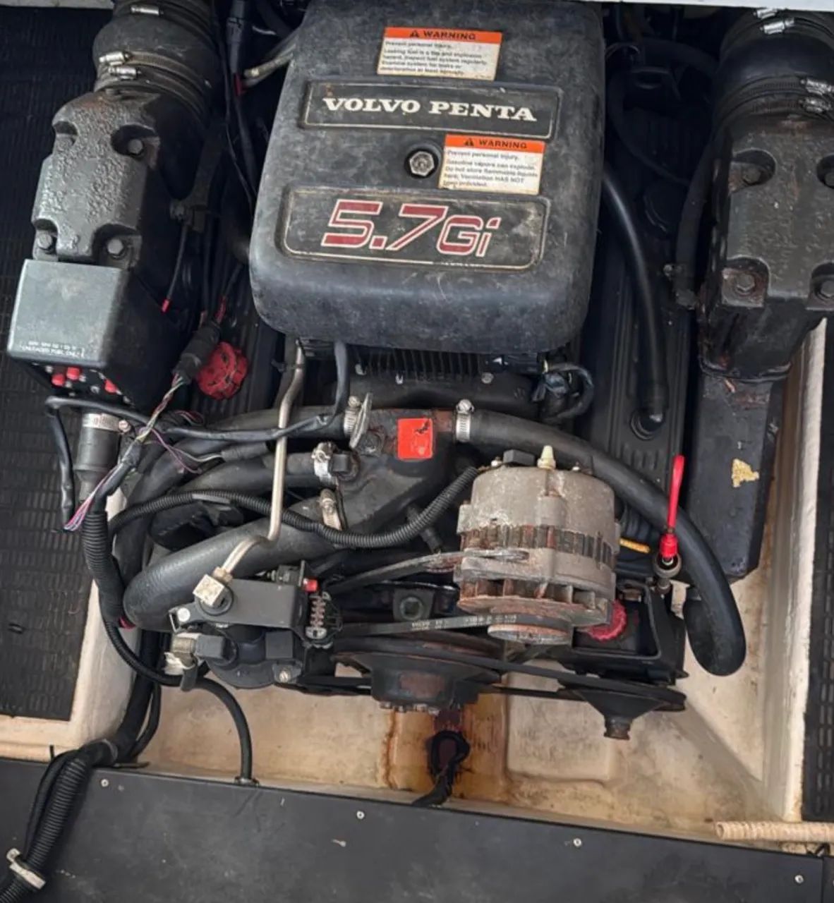 Motor Volvo Penta 5.7 GI EFI V8 - 270 HP Revisado  Rabeta Volvo Penta DP-S Duoprop 1.95:1 - Foto 14