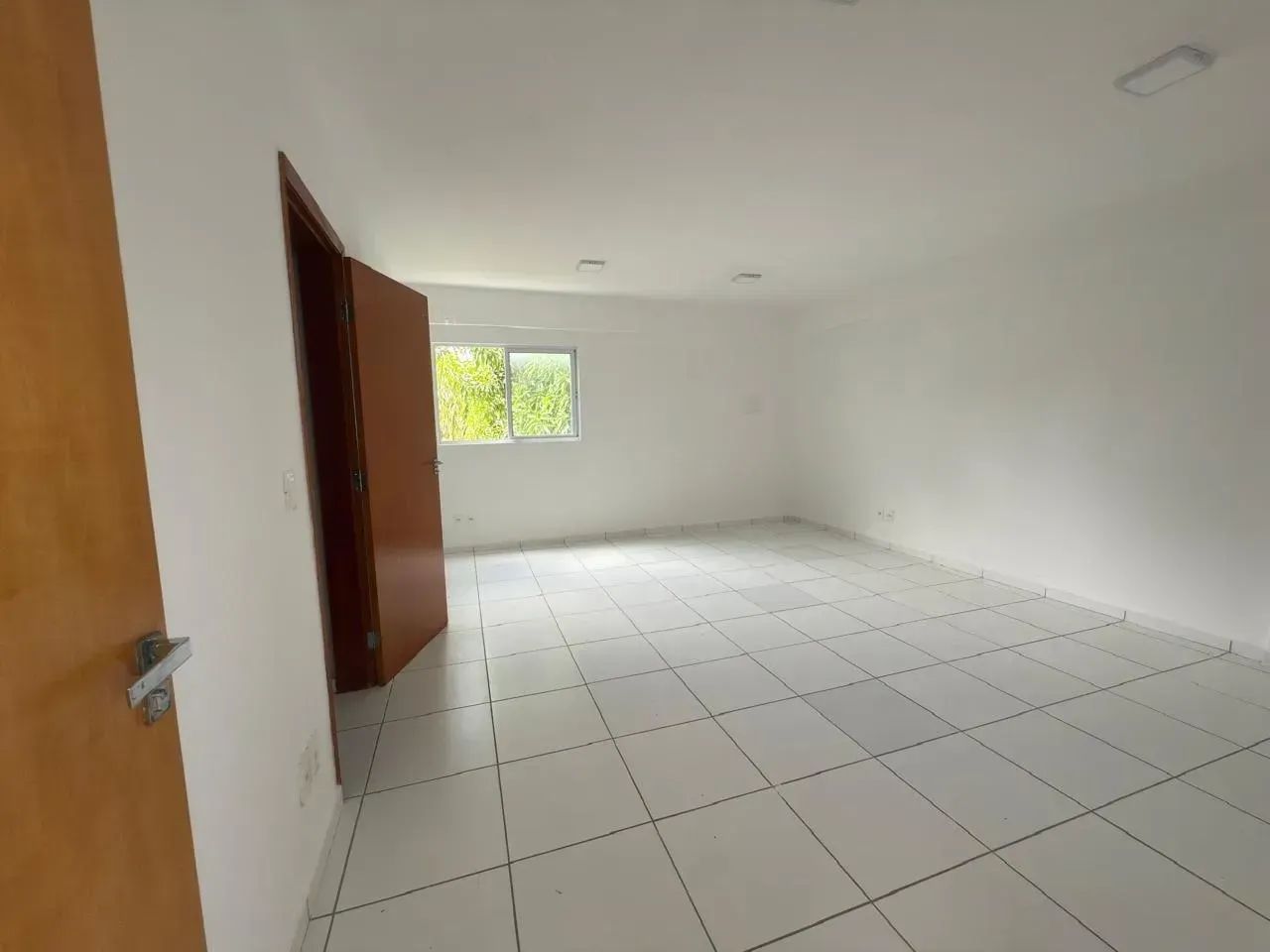 Sala Comercial com 40 m2, sala ampla com banheiro em Ininga - Teresina - PI - Foto 4