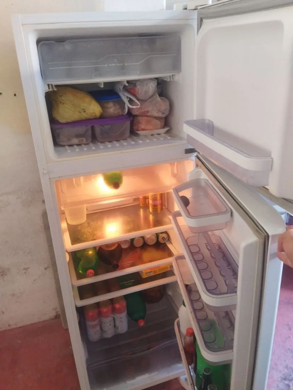 Geladeira semi nova  - Foto 2