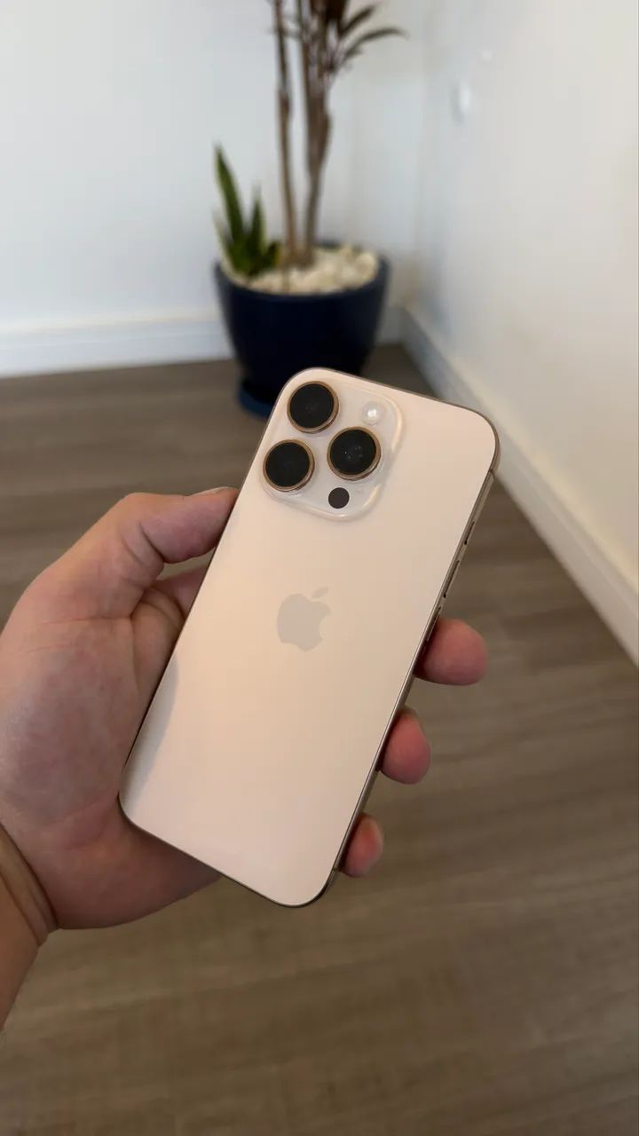 iPhone 16 pro 128gb titanium desert  - Foto 3