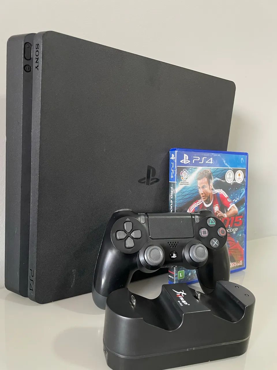 Ps4 slim 500GB F