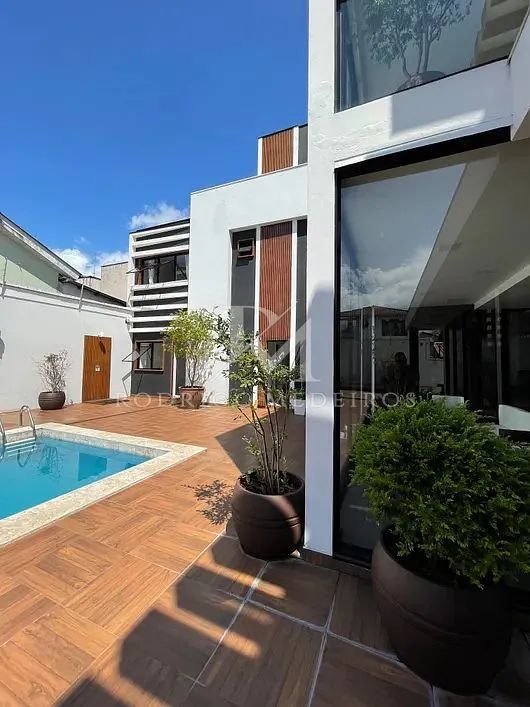 Casa com 4 suítes e vista mar no Estreito, Florianópolis - Foto 2