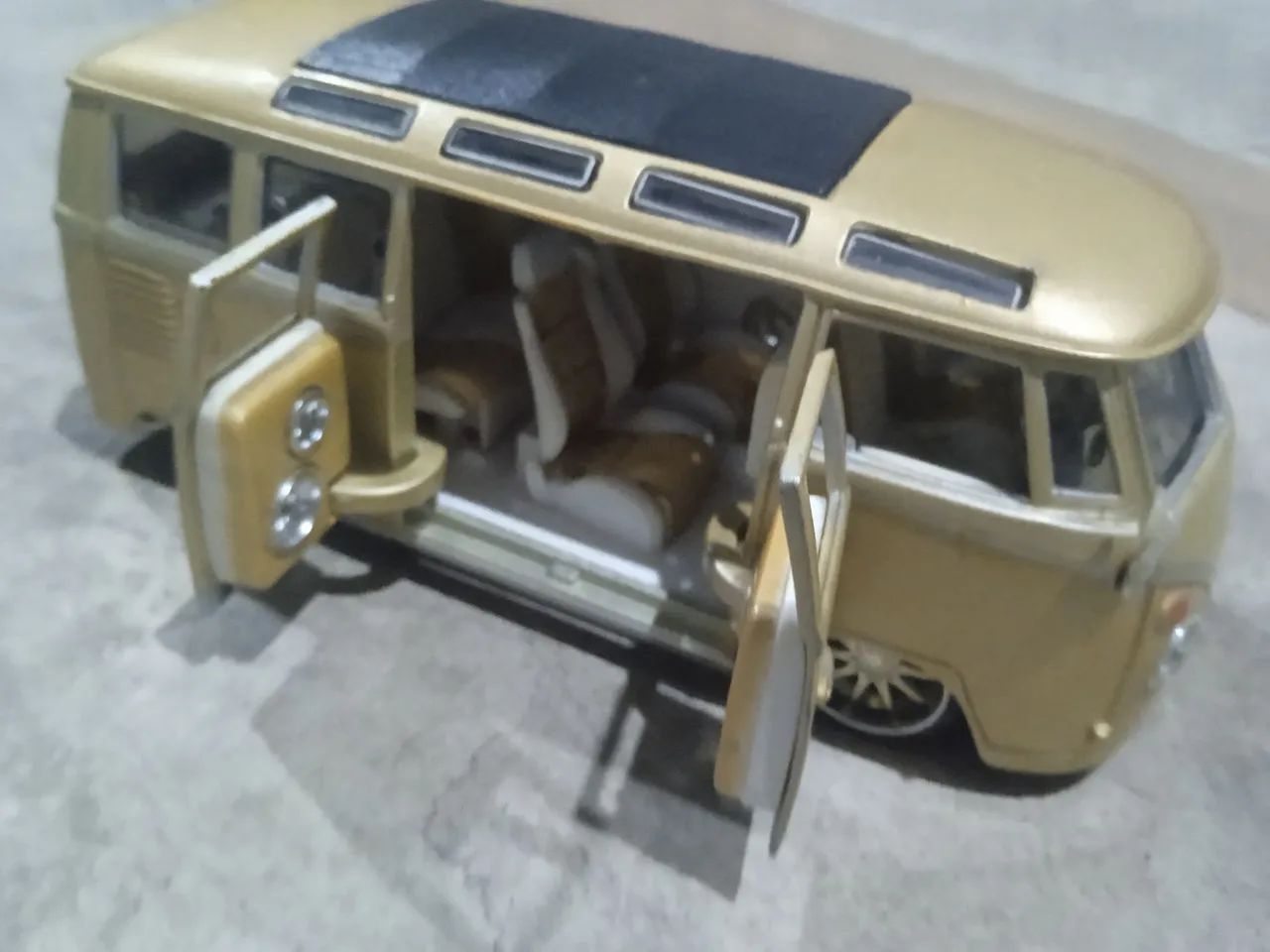 auto modelo kombi corujinha - Foto 2