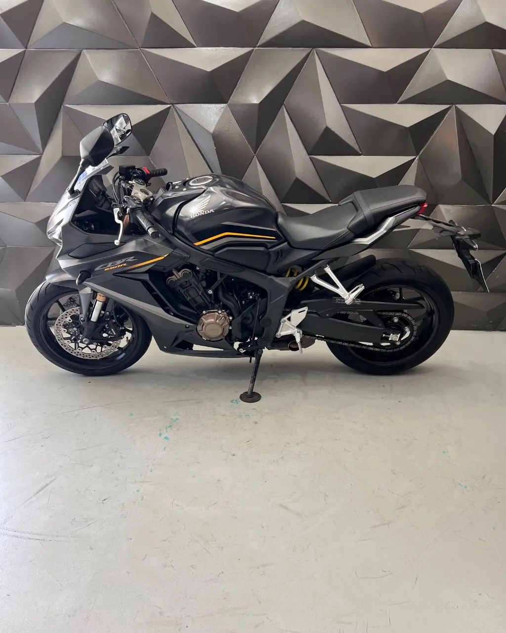 CBR 650 R - Foto 5