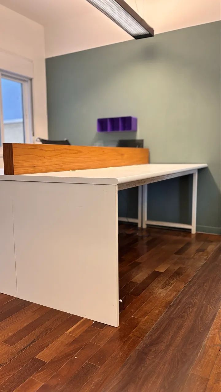 Mesa de escritório conservada - Foto 3