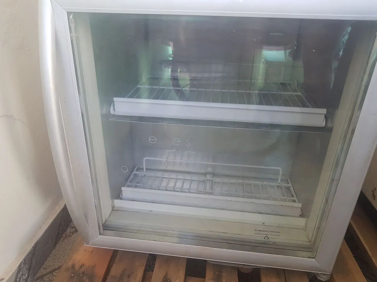 Freezer metalfrio vertical 
