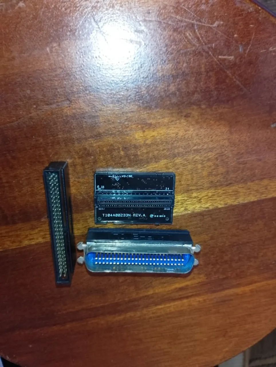 Cabos, Terminadores e Adaptadores SCSI - Foto 3