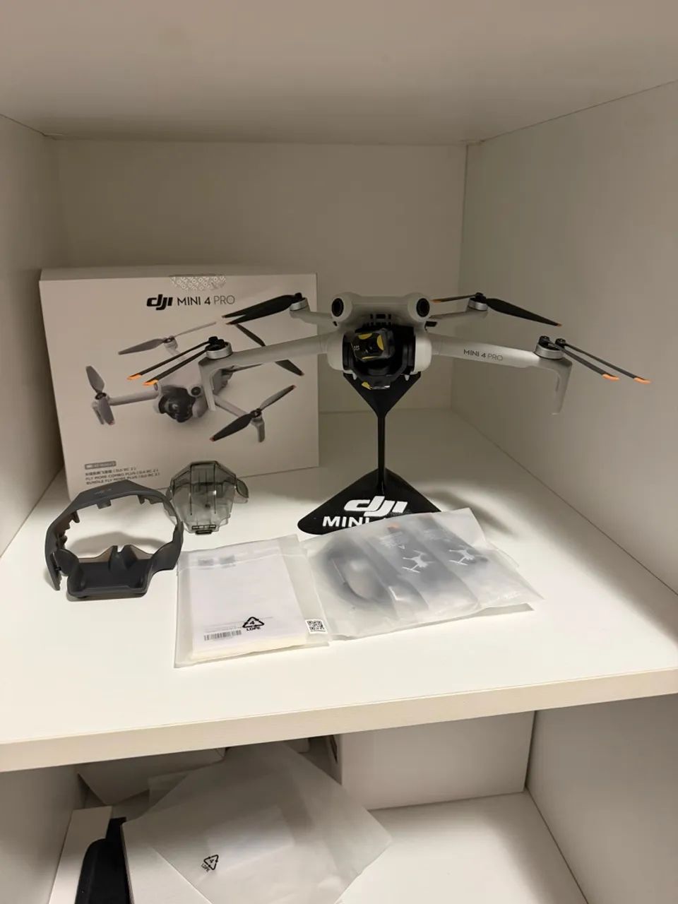 Dji Mini 4 Pro só aeronave + bateria novo 