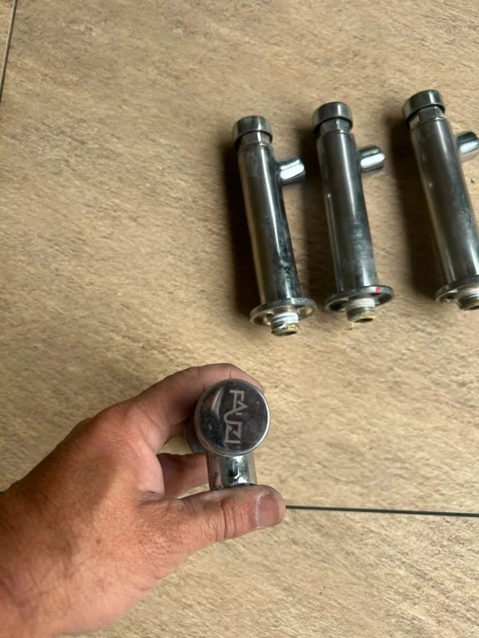Torneiras Automática de parede - Foto 2