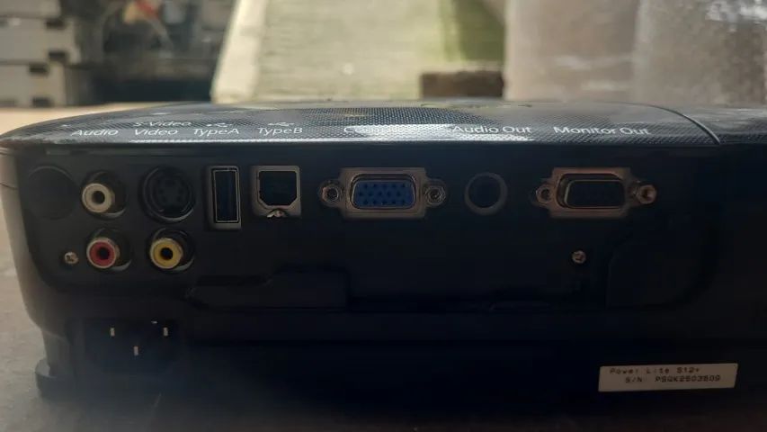 Projetor Epson PowerLite S12+ - Foto 2