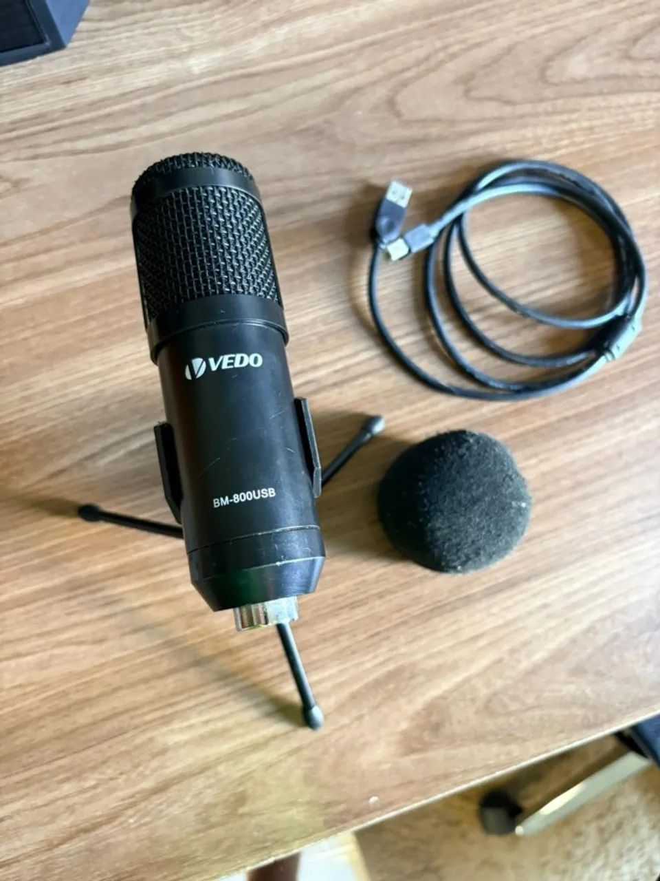 Microfone de mesa VEDO BM-800USB com tripé