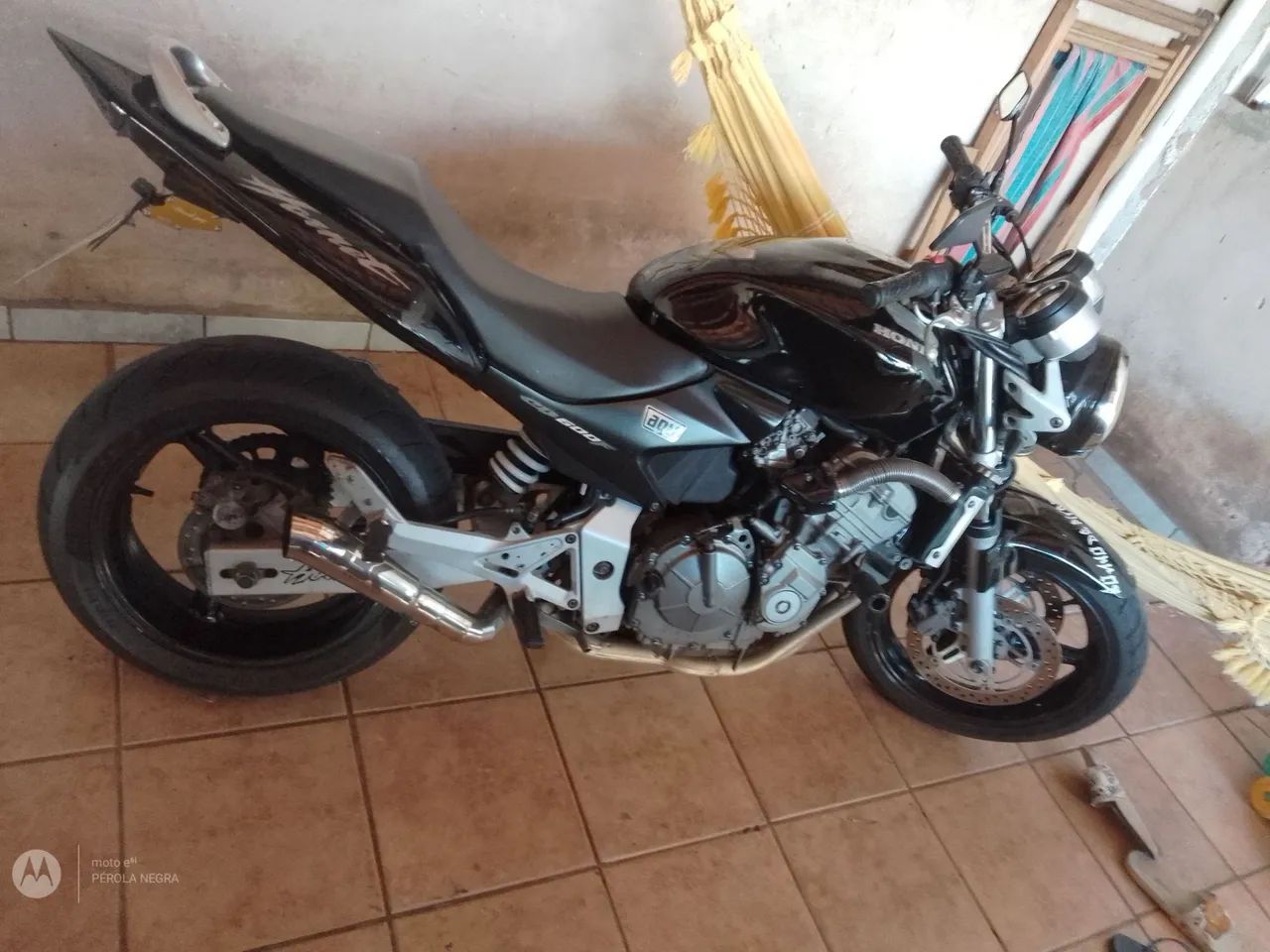 Hornet carburada  - Foto 4