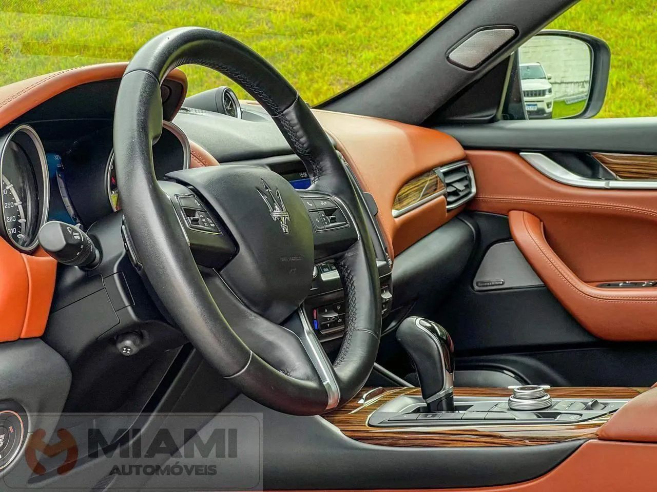 Maserati Levante 3.0 V6 350cv Aut., foto 12 de 20
