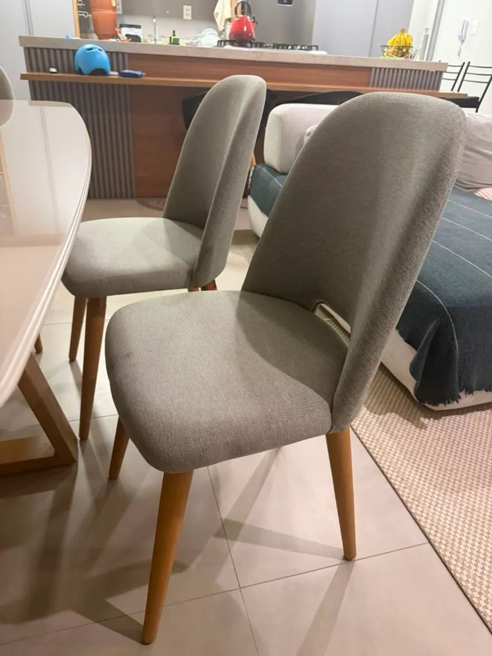 Conjunto Mesa e 6cadeiras Bennett New Drop - Bege - Foto 4
