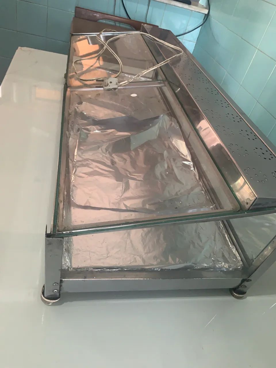 Vendo estufa de salgados 