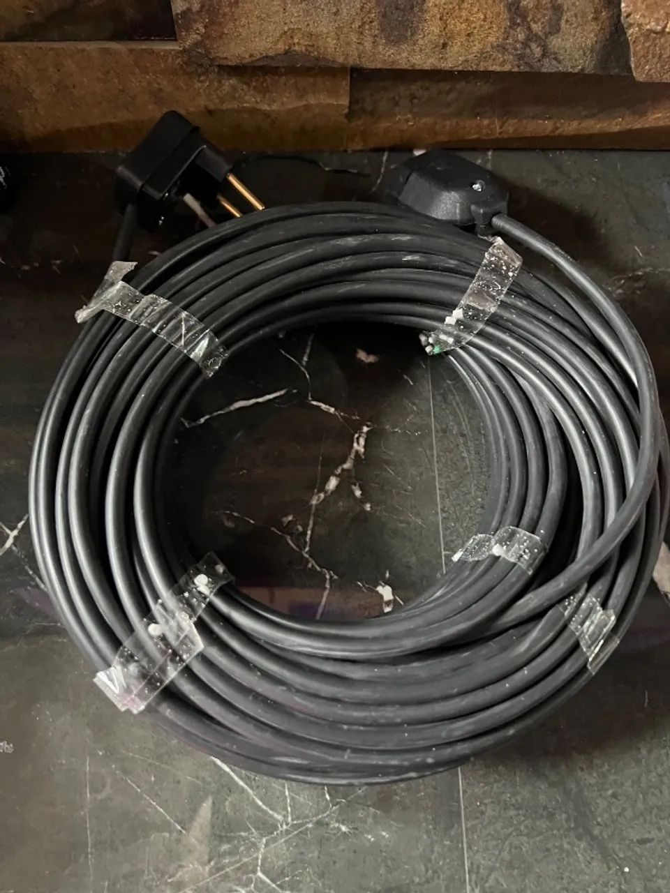 Vendo extensão de 30 metros e de 15 metros