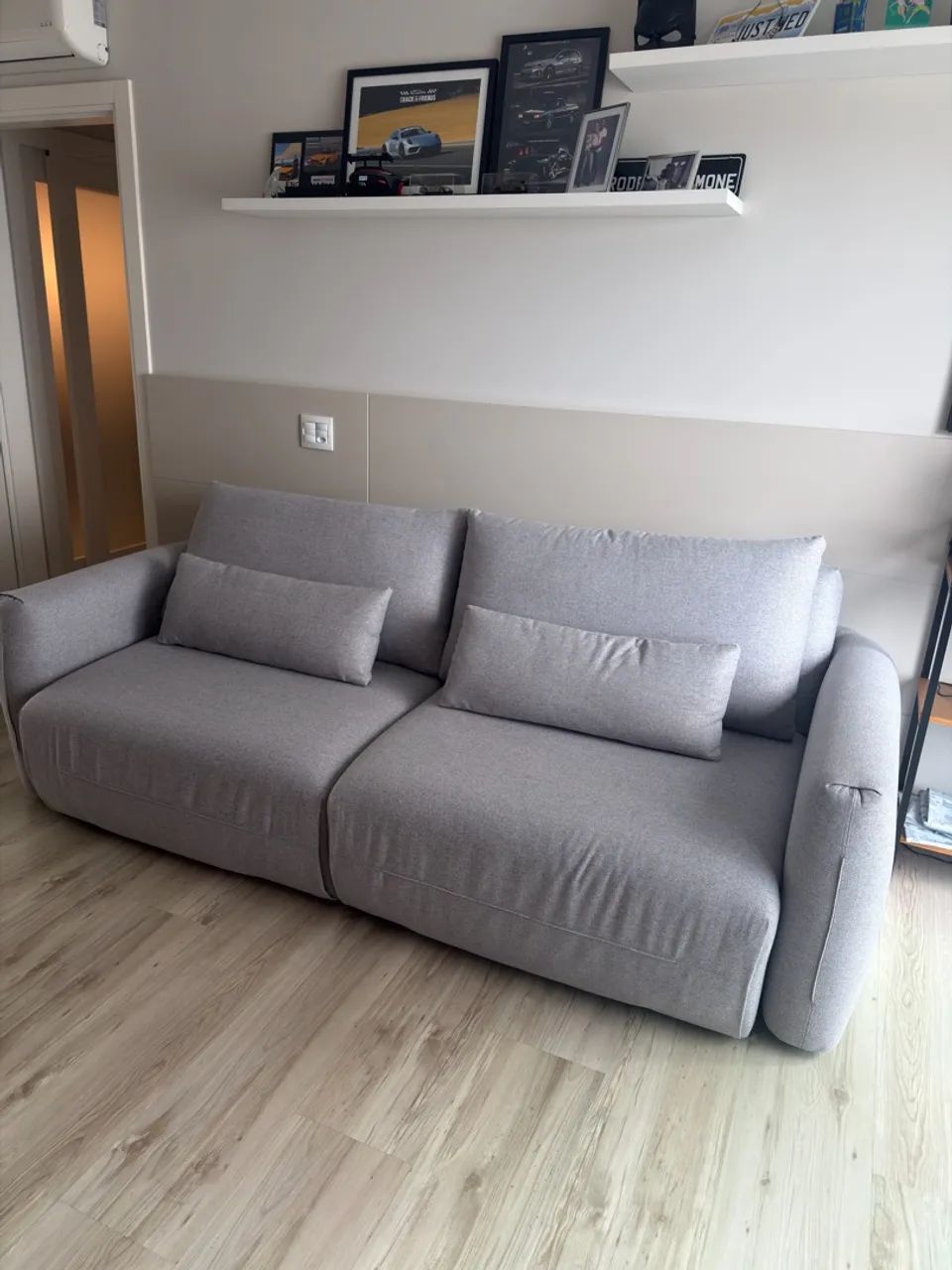 SOFÁ-CAMA ELÉTRICO NUNCA USADO!