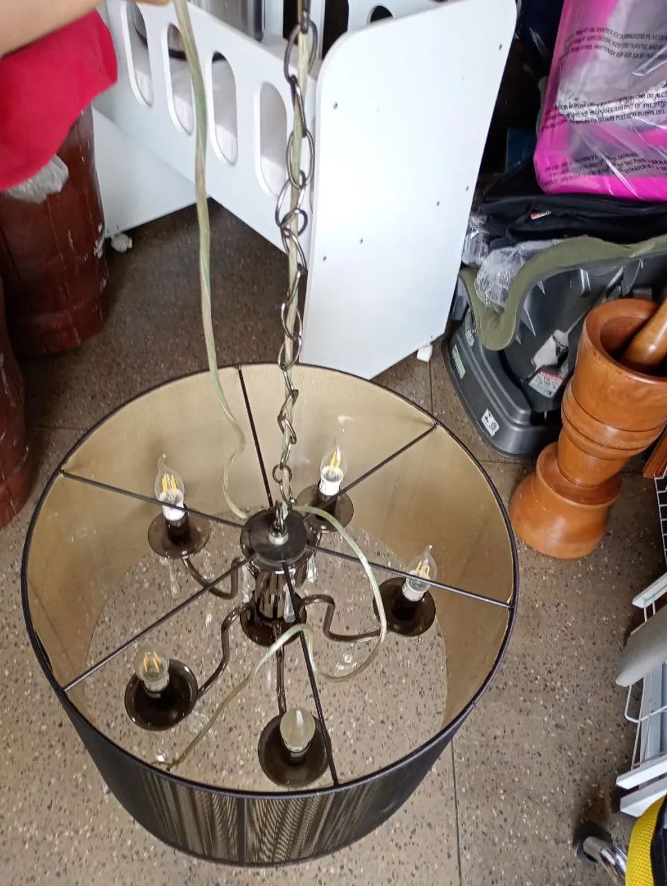 Lustre com pedrarias e lâmpadas tudo funcionando perfeitamente  - Foto 3