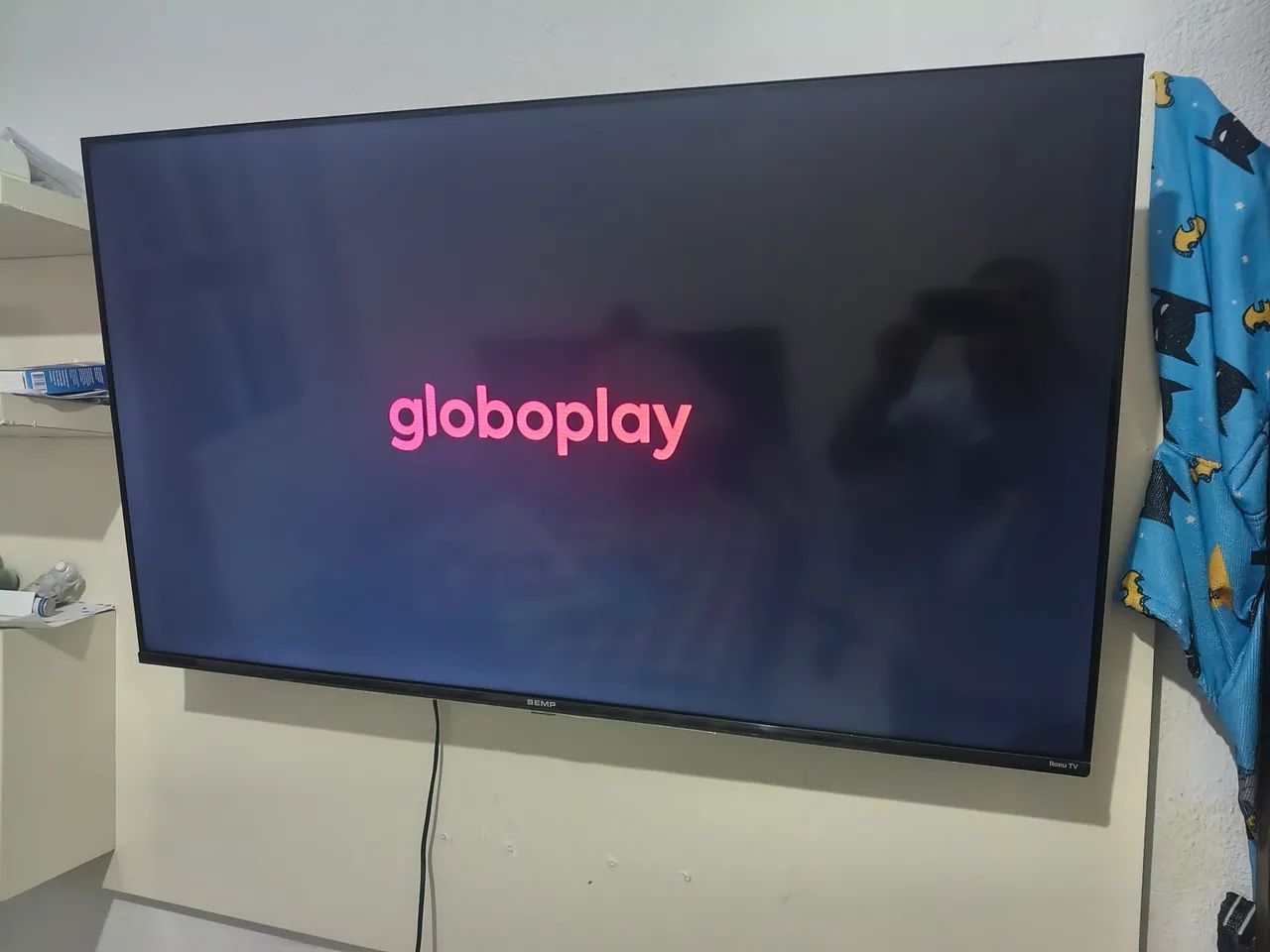 Vendo essa tv 43 polegadas smart 4K  - Foto 5