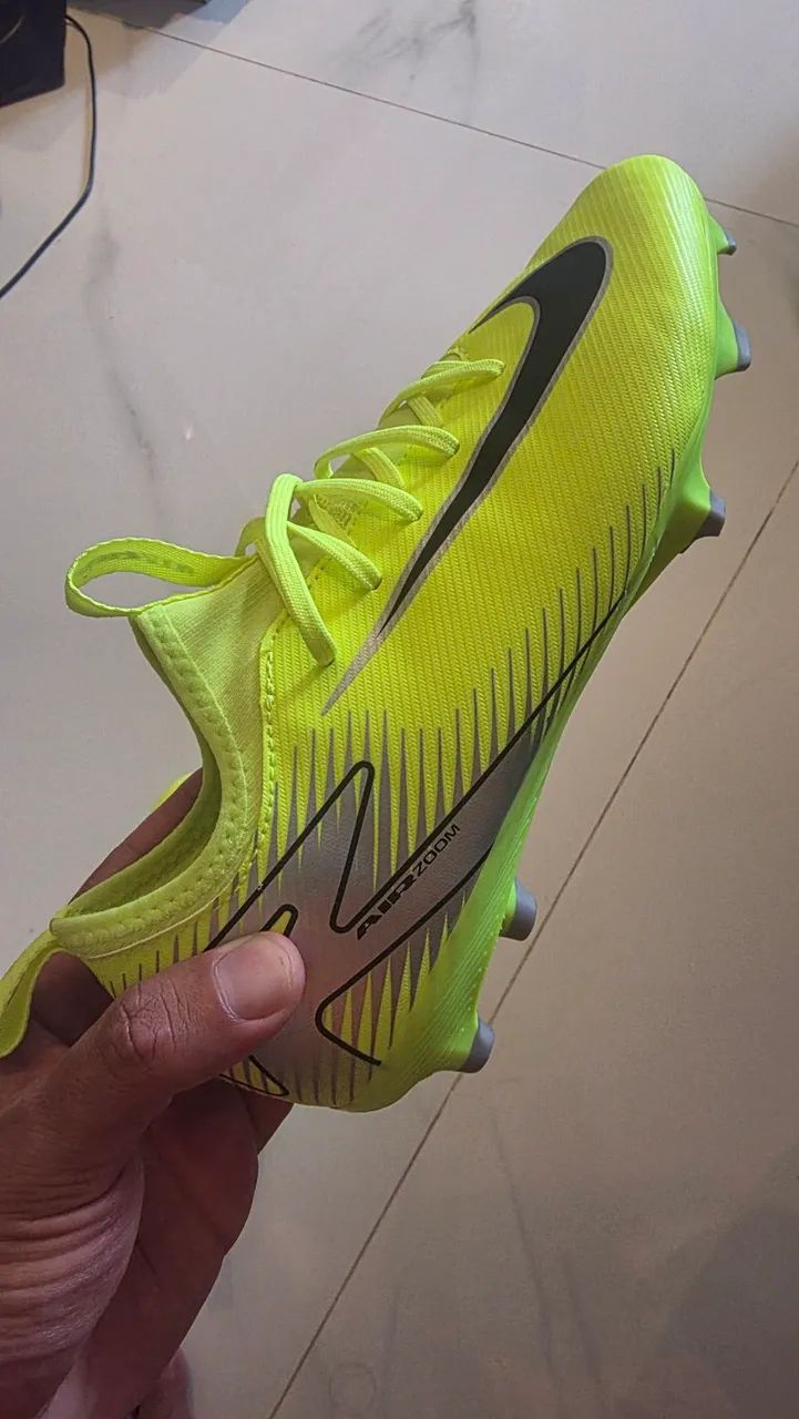 Chuteira Campo Nike Air Zoom Tamanho 33,5 - Calçados Esportivos