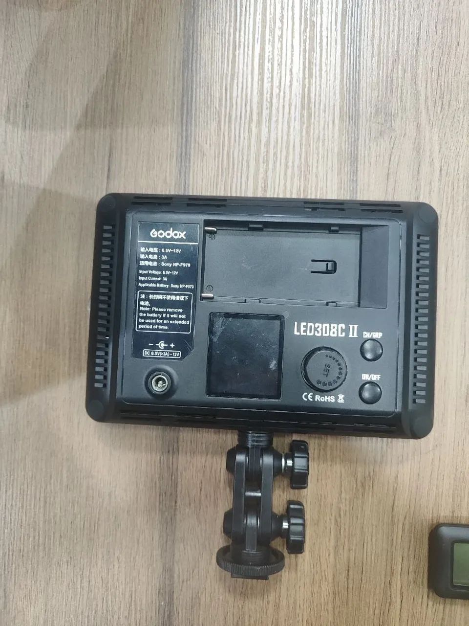 Iluminador Godox led308c - Foto 2