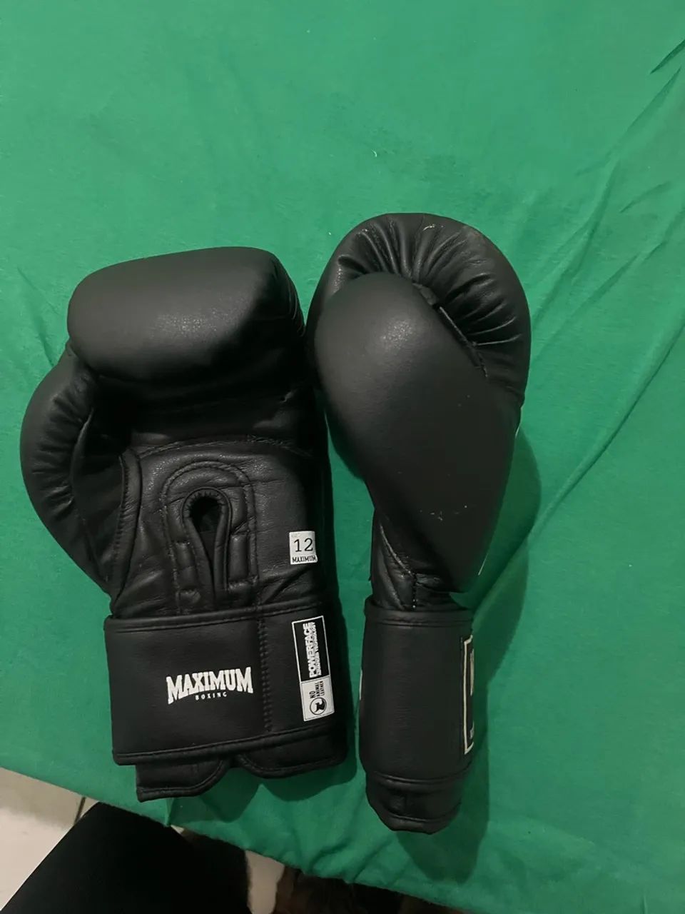 Luvas de Boxe Maximum Boxing - Preta e Branca - Foto 2