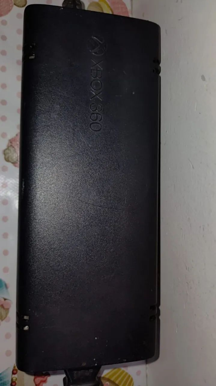 Xbox 360 slim 500 gb 2 controles 15 jogos no CD e 17 no HD acompanha kinect - Foto 6