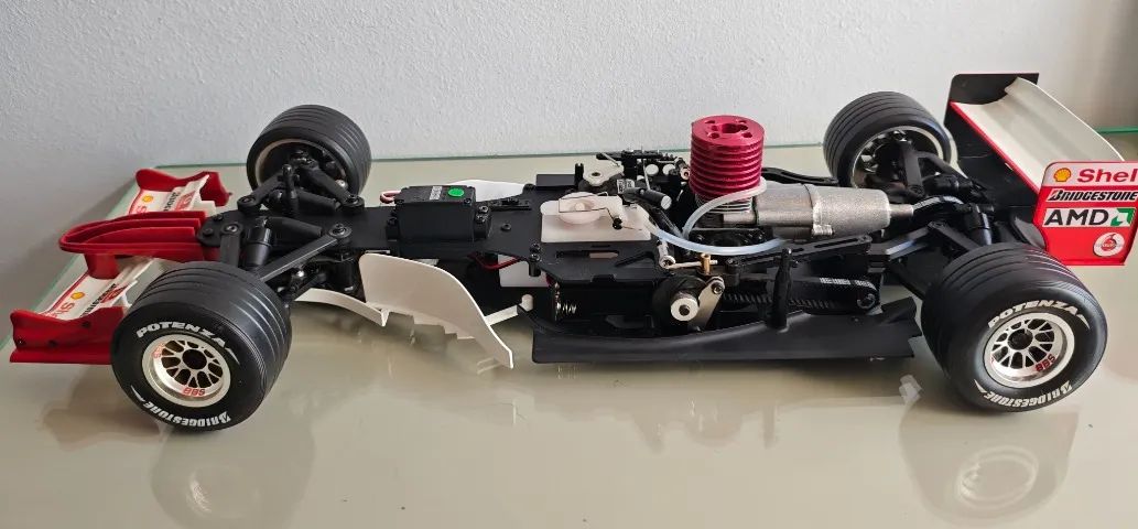 F2004 Kyosho - Foto 2