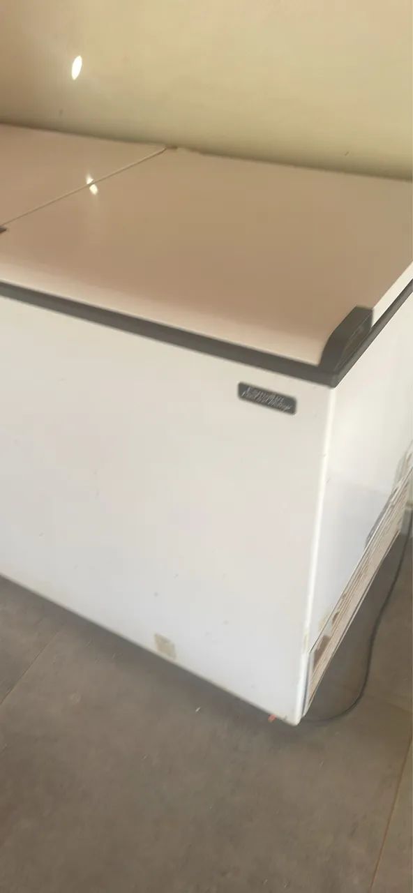 Vendesse esse Freezer em perfeito estado, funcionando perfeitamente!! - Foto 2
