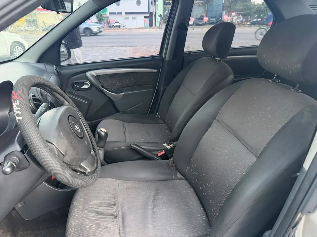 Renault Logan Expression Hi-flex 1.6 8V 4P 2012 - Foto 3