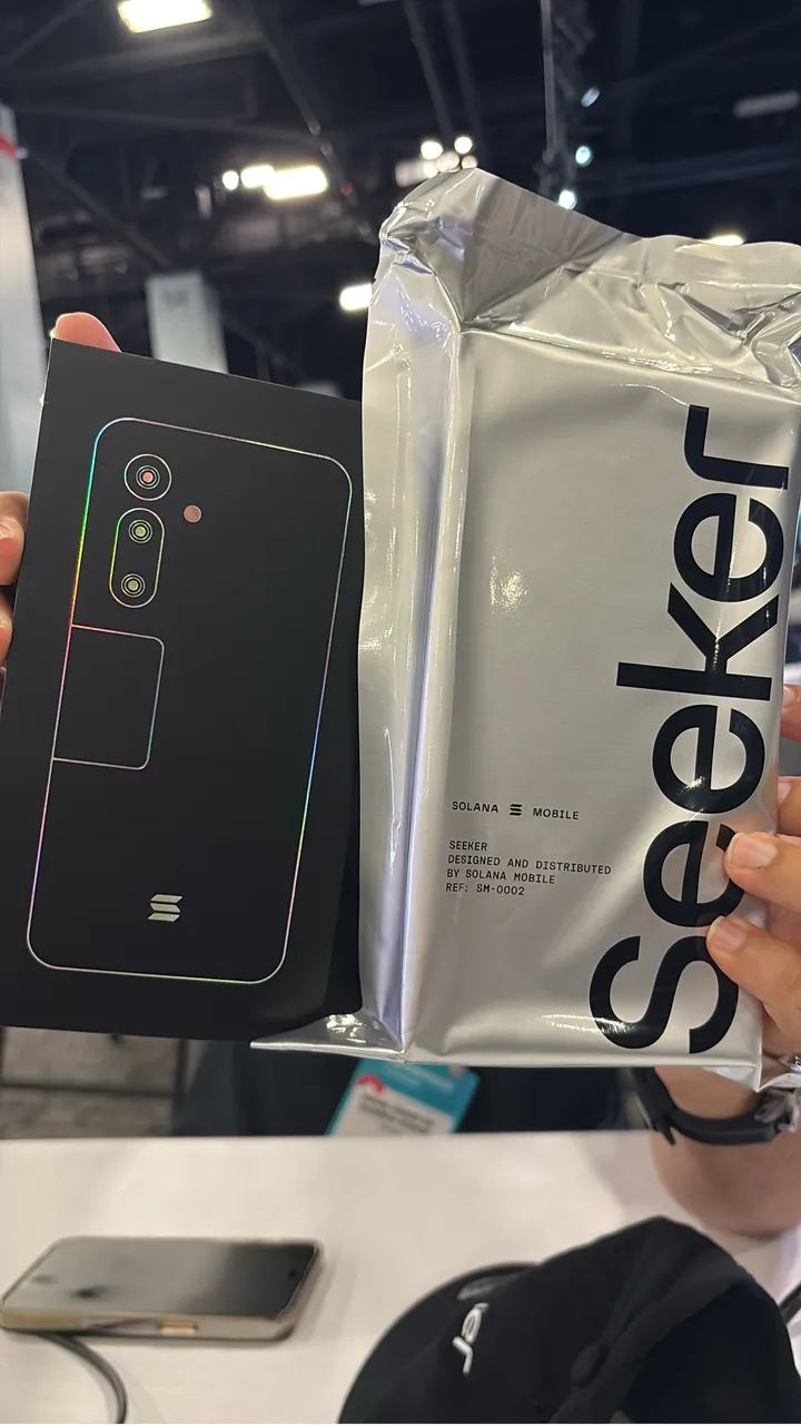 スマートフォン本体 solana mobile seeker Apple que se cuide: Solana (SOL) anuncia novo smartphone Seeker