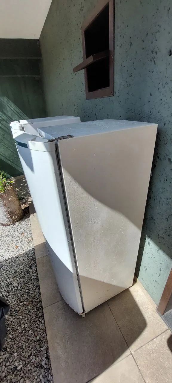 Geladeira Consul CRC28 - 220 v - Foto 3