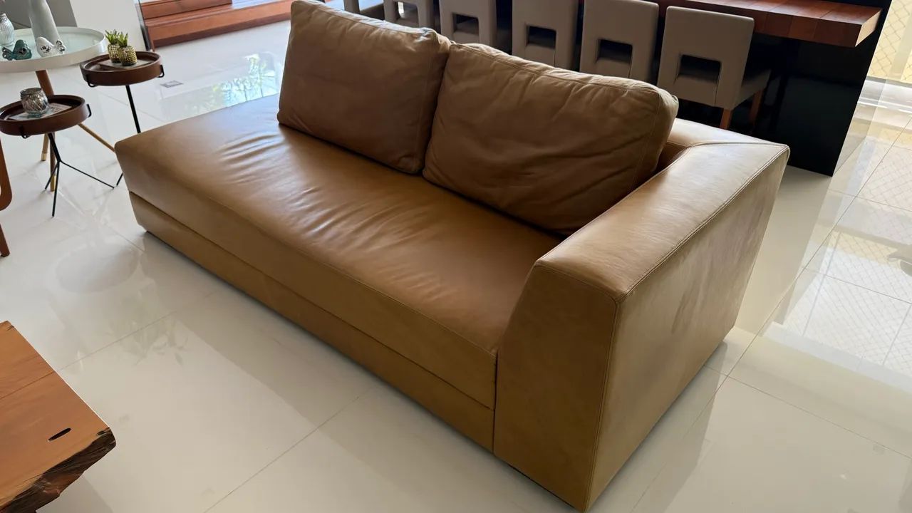 Sofá em Couro em perfeito estado - Foto 2