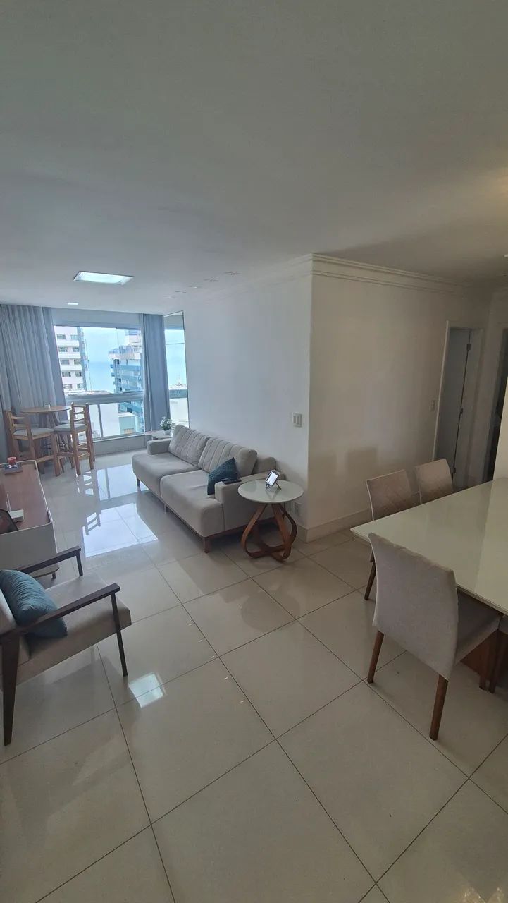 Apartamento mobiliado com vista, sol da manhã e 2 vagas de garagem - Foto 5