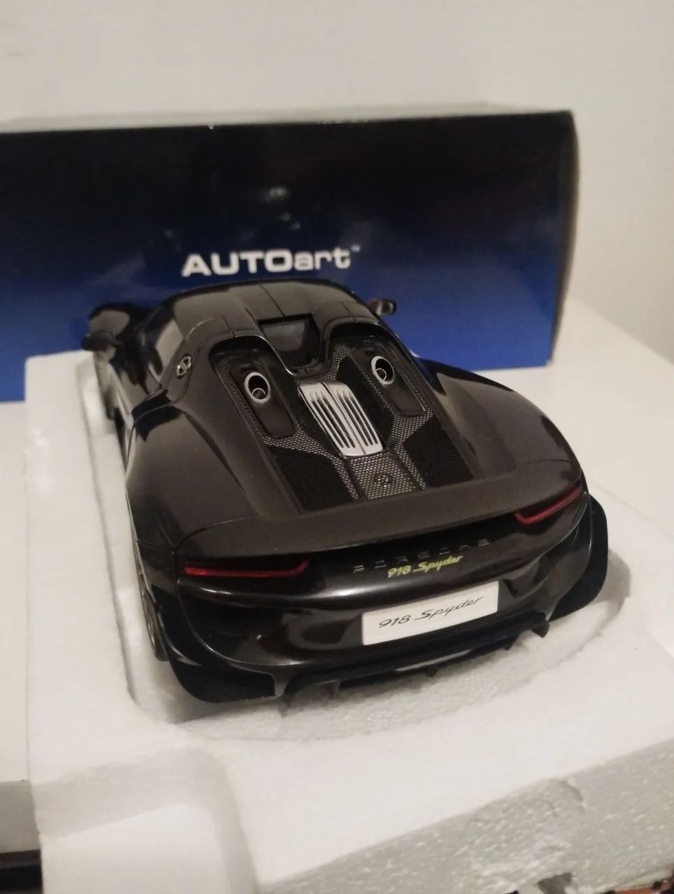Miniatura Autoart 1/18 Porsche 918 Spider  - Foto 3