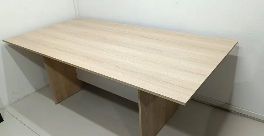 Mesa de reunião