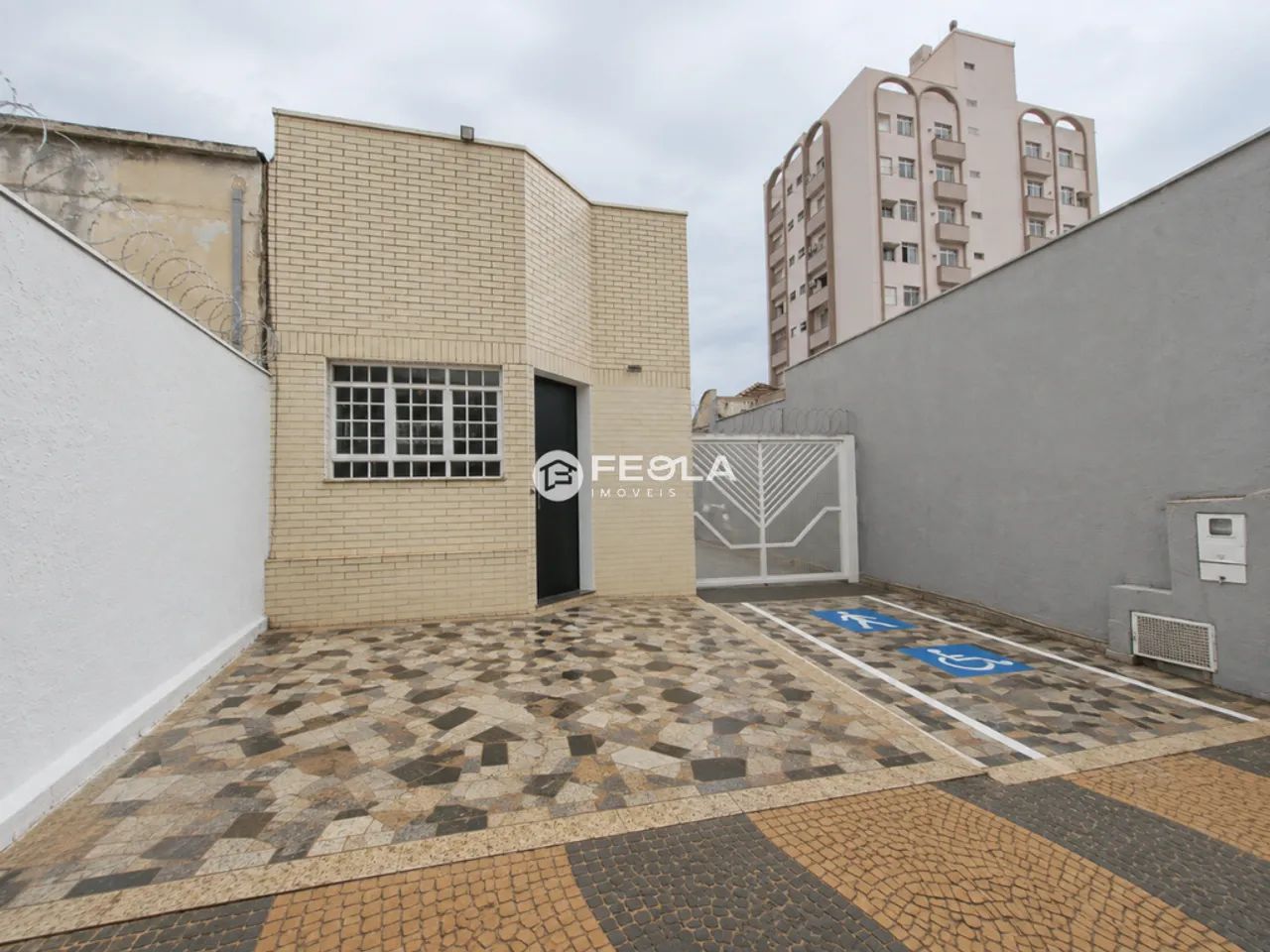 Casa para alugar em Americana, Centro, com 6 quartos, com 232 m²