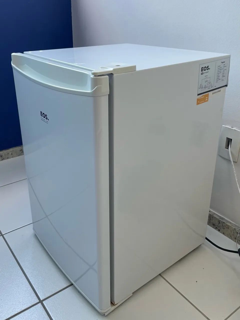Frigobar Eos premium 71l