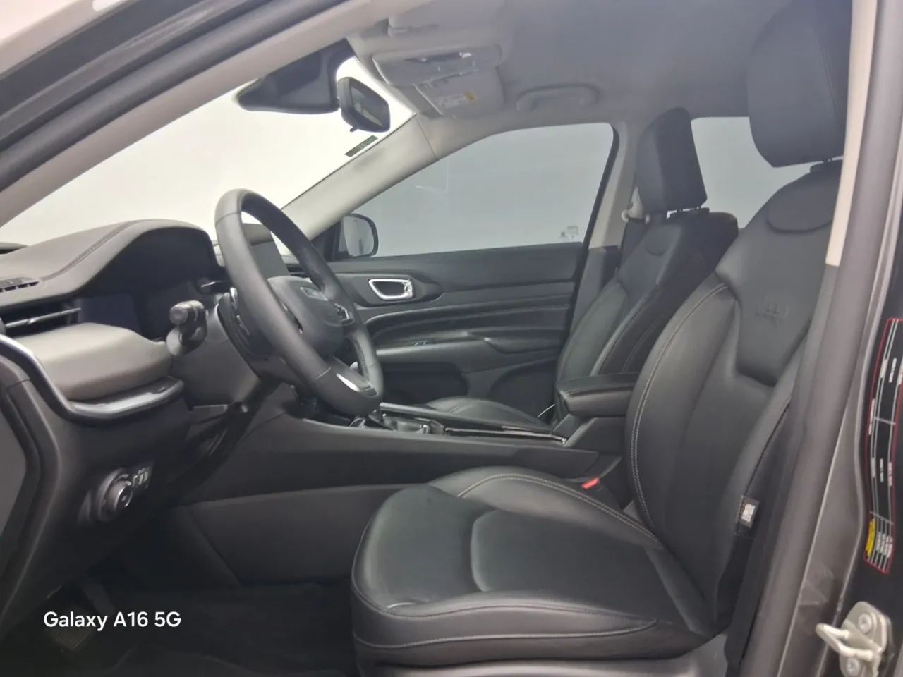 Jeep Compass LONG. T270 1.3 TB 4x2 Flex Aut., foto 16 de 18