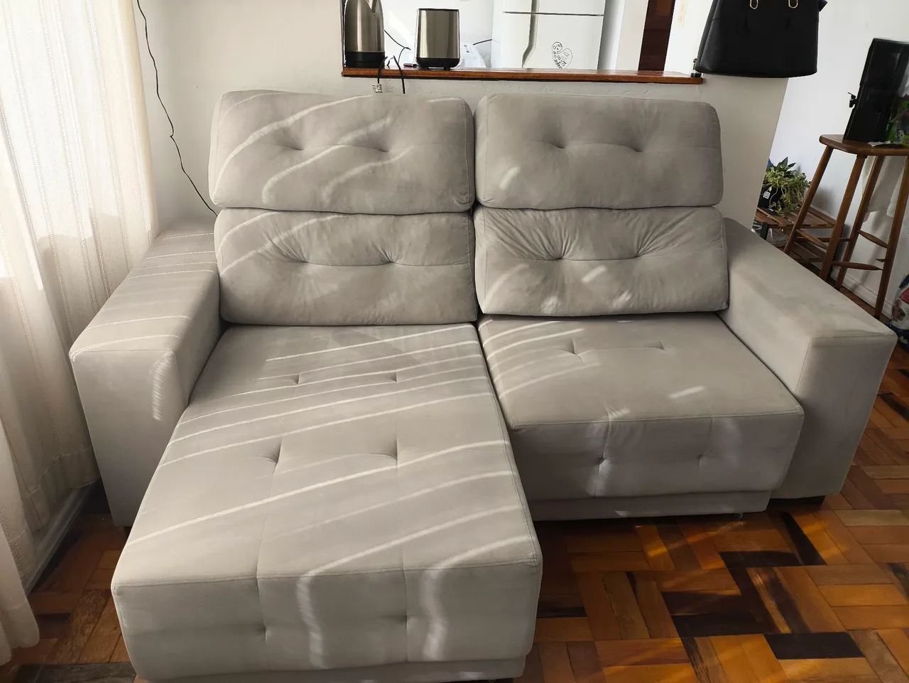 Sofá retrátil e reclinável de 2,10 m - seminovo. - Foto 4