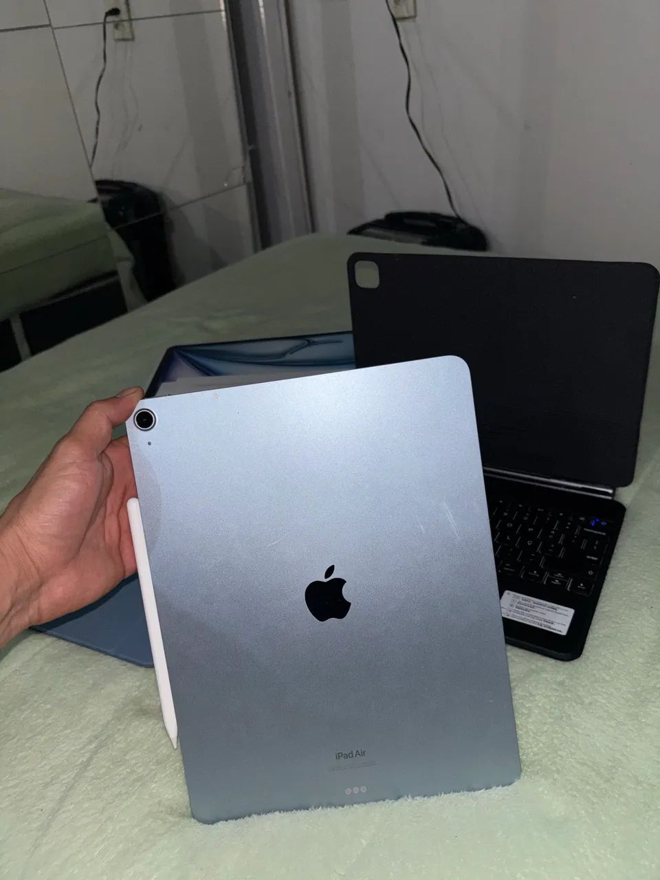 iPad Air 13 -inch (m2) completo - Tablets e E-Readers - Itanhangá