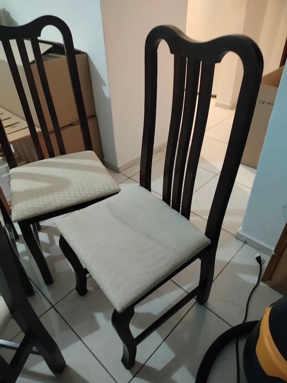 Conjunto de 5 cadeiras de jantar de madeira - Foto 5