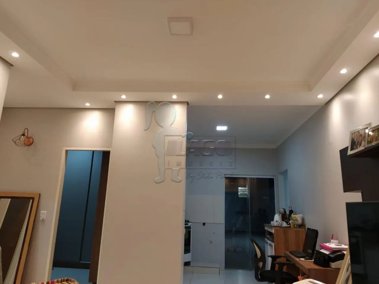 EXCELENTE CASA EM SERRA AZUL