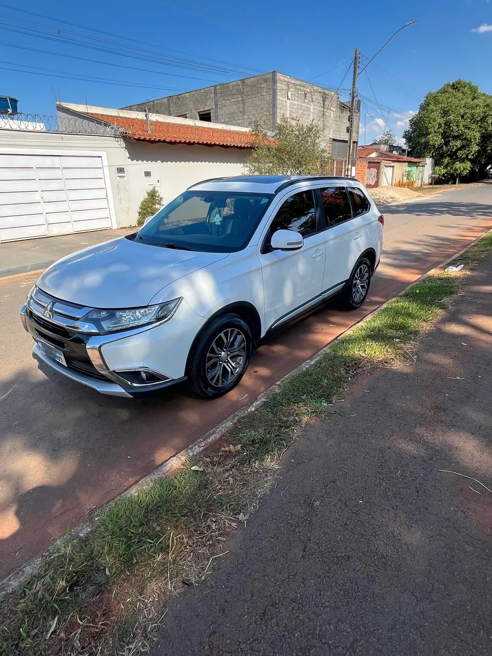 Mitsubishi Outlander 2016